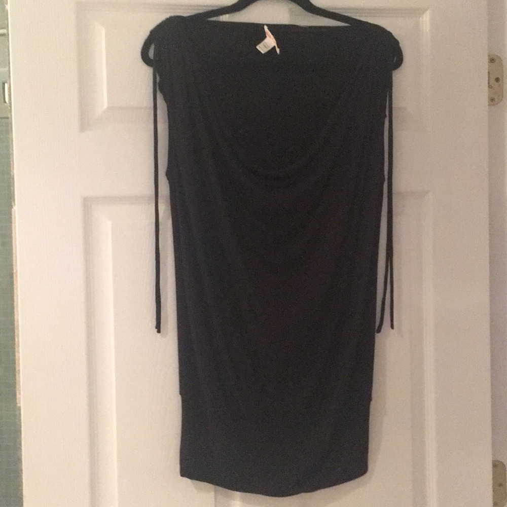 Alice and Olivia black top